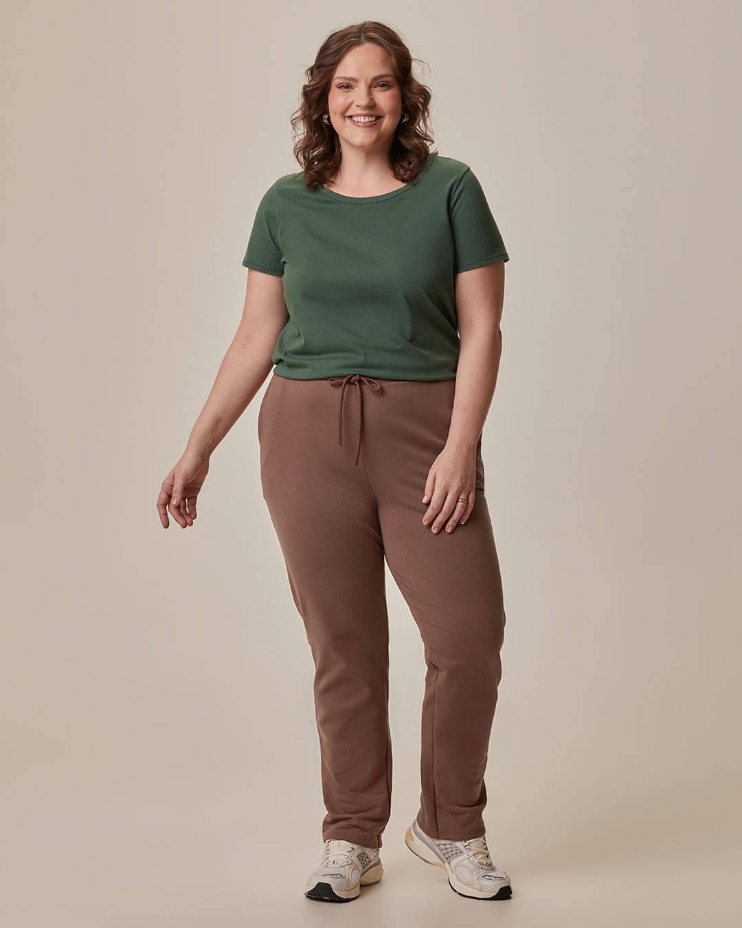 Calça Básica Feminina Plus Size Em Moletom Stretch Flanelado
