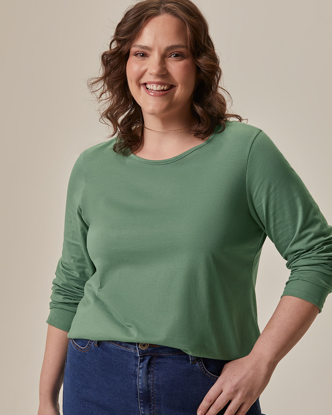 Blusa Básica Feminina Plus Size Manga Longa Em Algodão