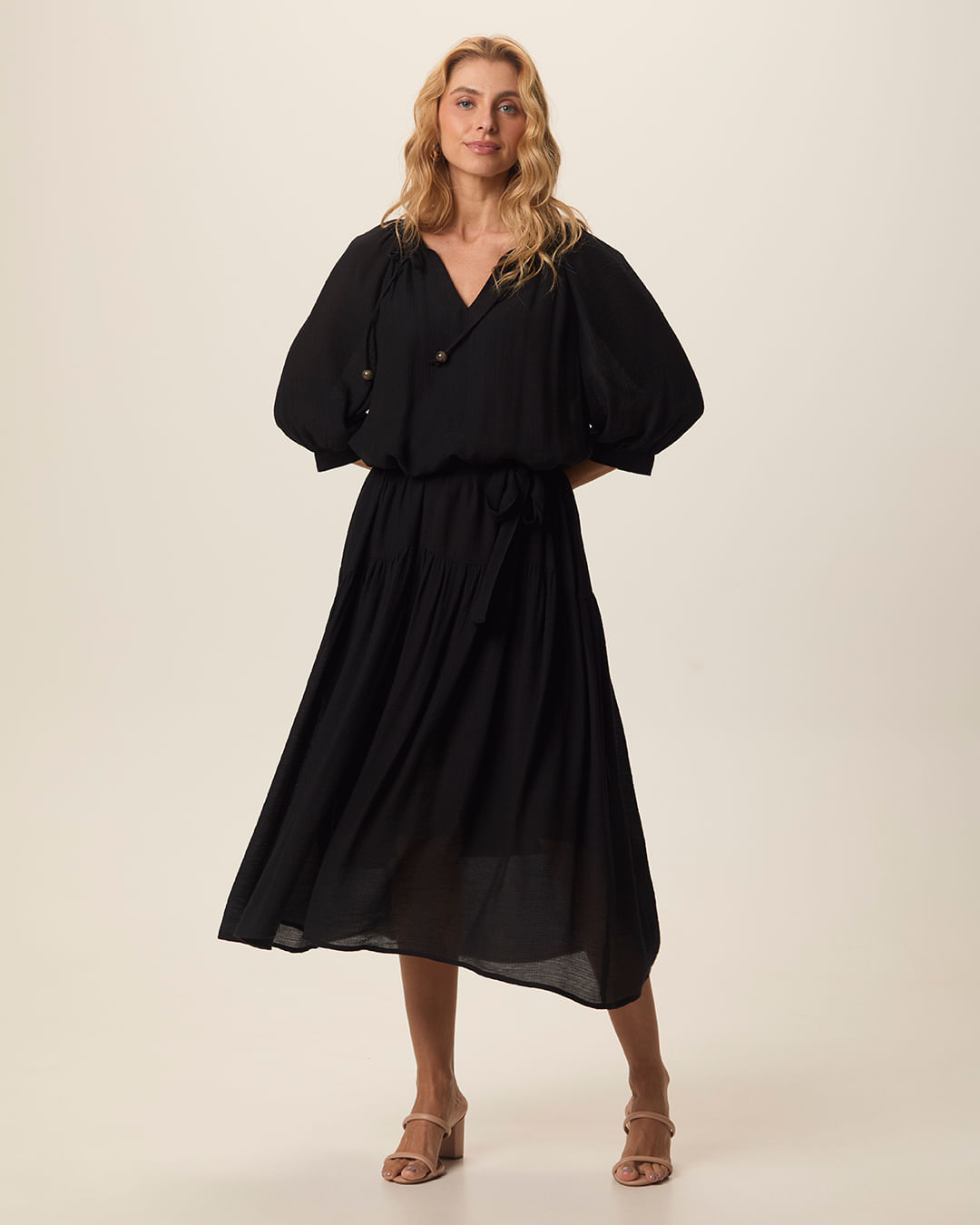 Vestido Midi Feminino Evasê Amarração No Decote E Acompanha Cinto Em Crepe Leve