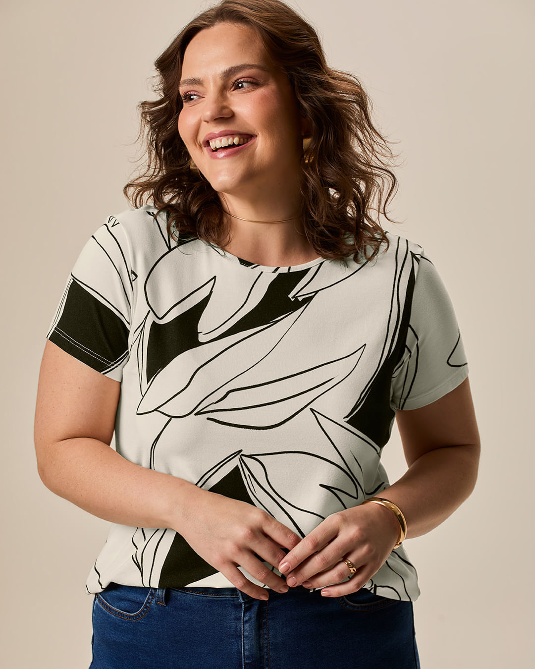 Blusa Feminina Plus Size Barra Mullet Estampa Digital Em Viscose Stretch