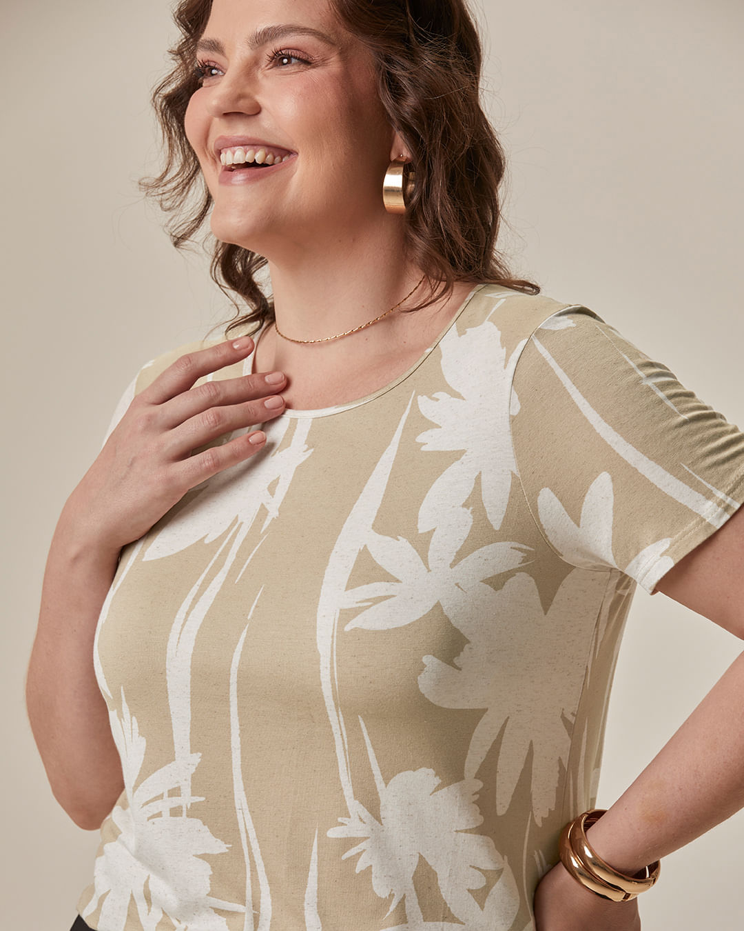 Blusa Feminina Plus Size Estampada Em Malha Viscolinho Stretch