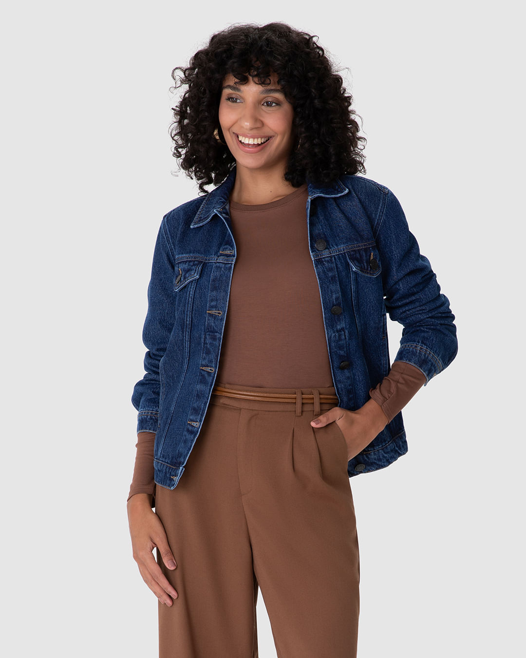 Blusa Básica Feminina Decote Redondo Em Viscose Stretch - Marrom - PP