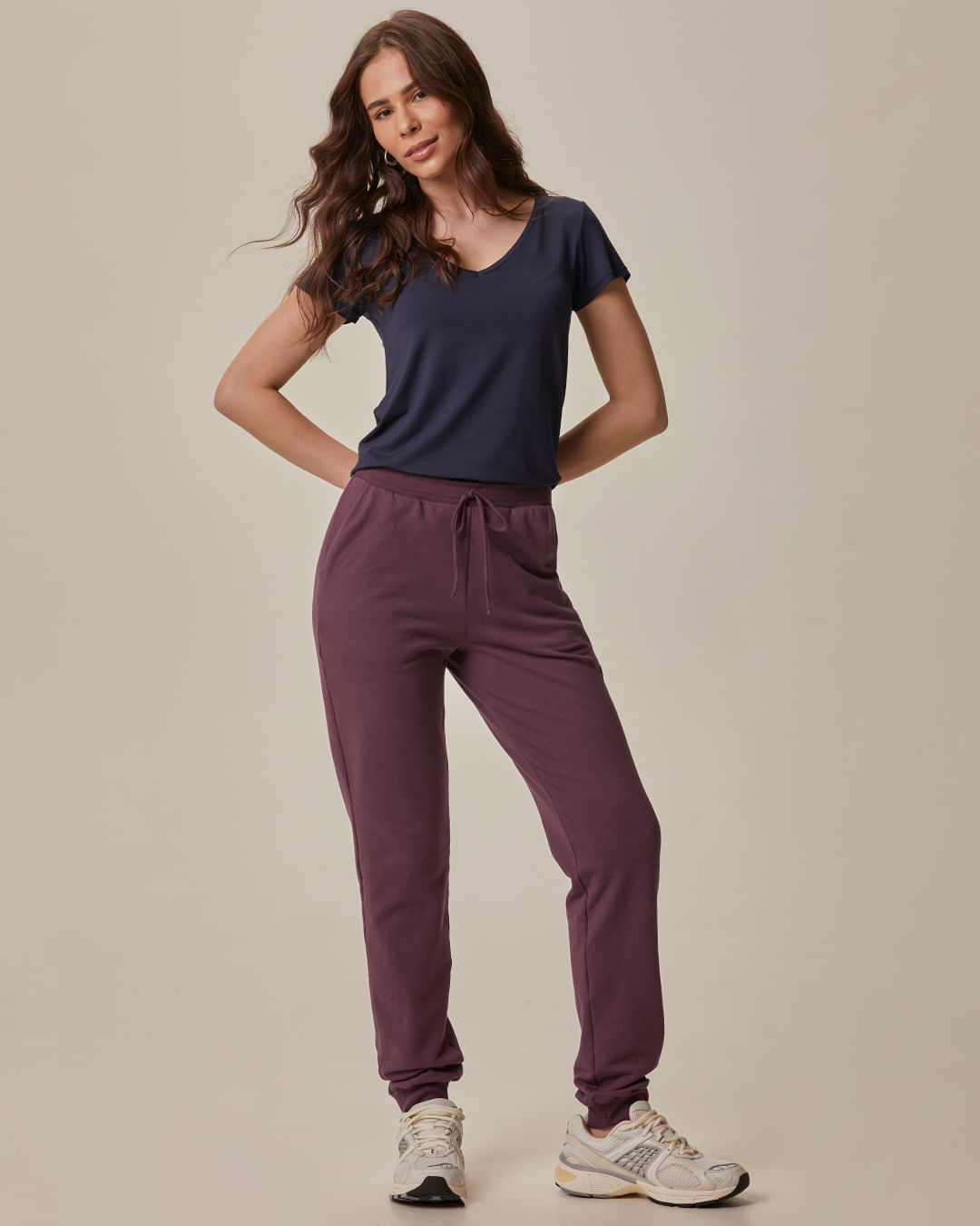 Calça Básica Feminina Jogger Bolso Faca Em Moletom Stretch Flanelado