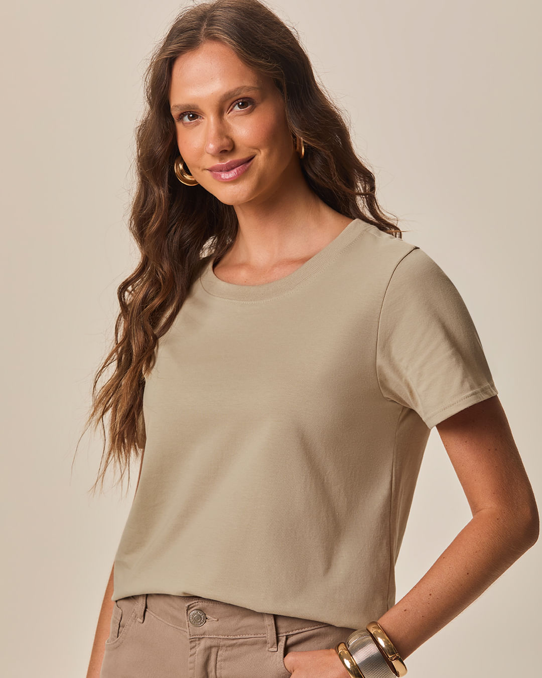 Blusa Básica Feminina Decote Redondo Com Pesponto Em Algodão