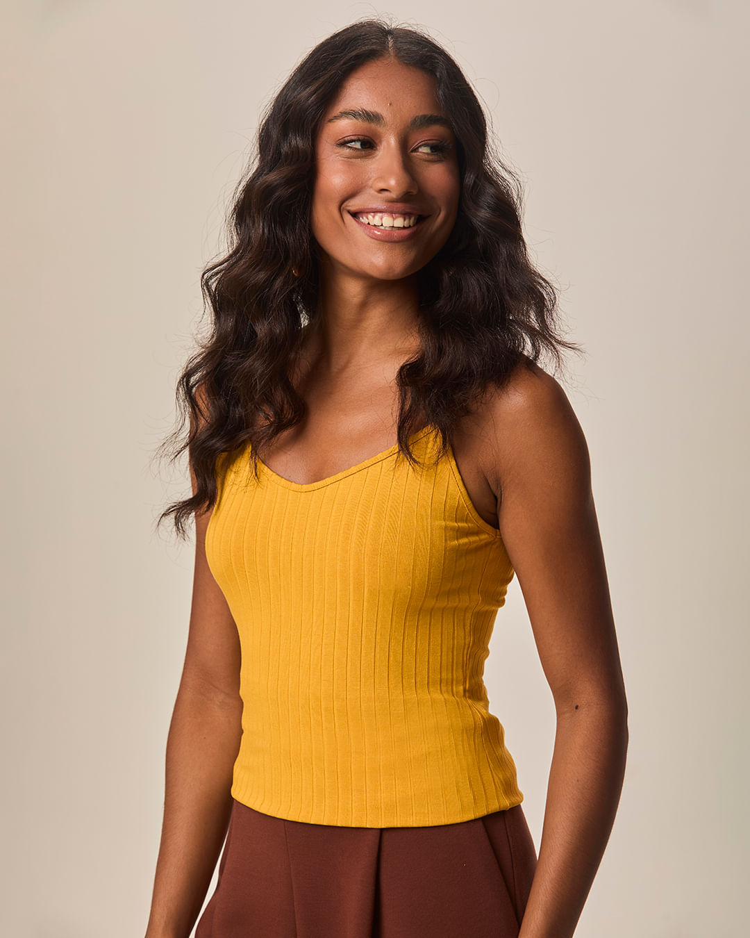Regata Básica Feminina Alça Fina Em Canelada De Viscose - Amarelo - XGG