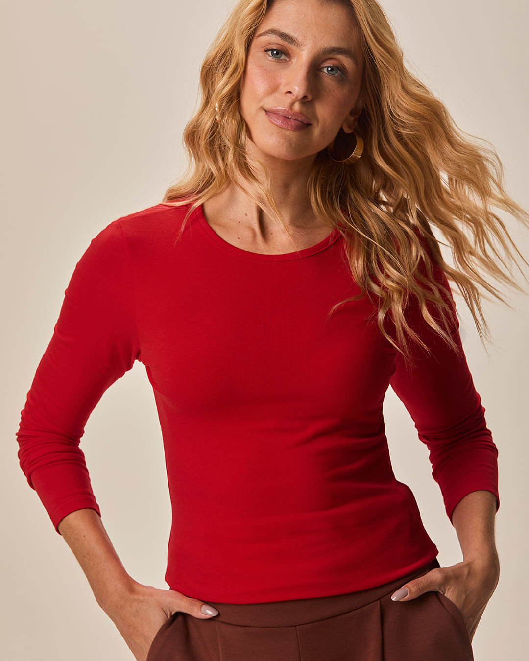Blusa Básica Feminina Decote Redondo Em Algodão