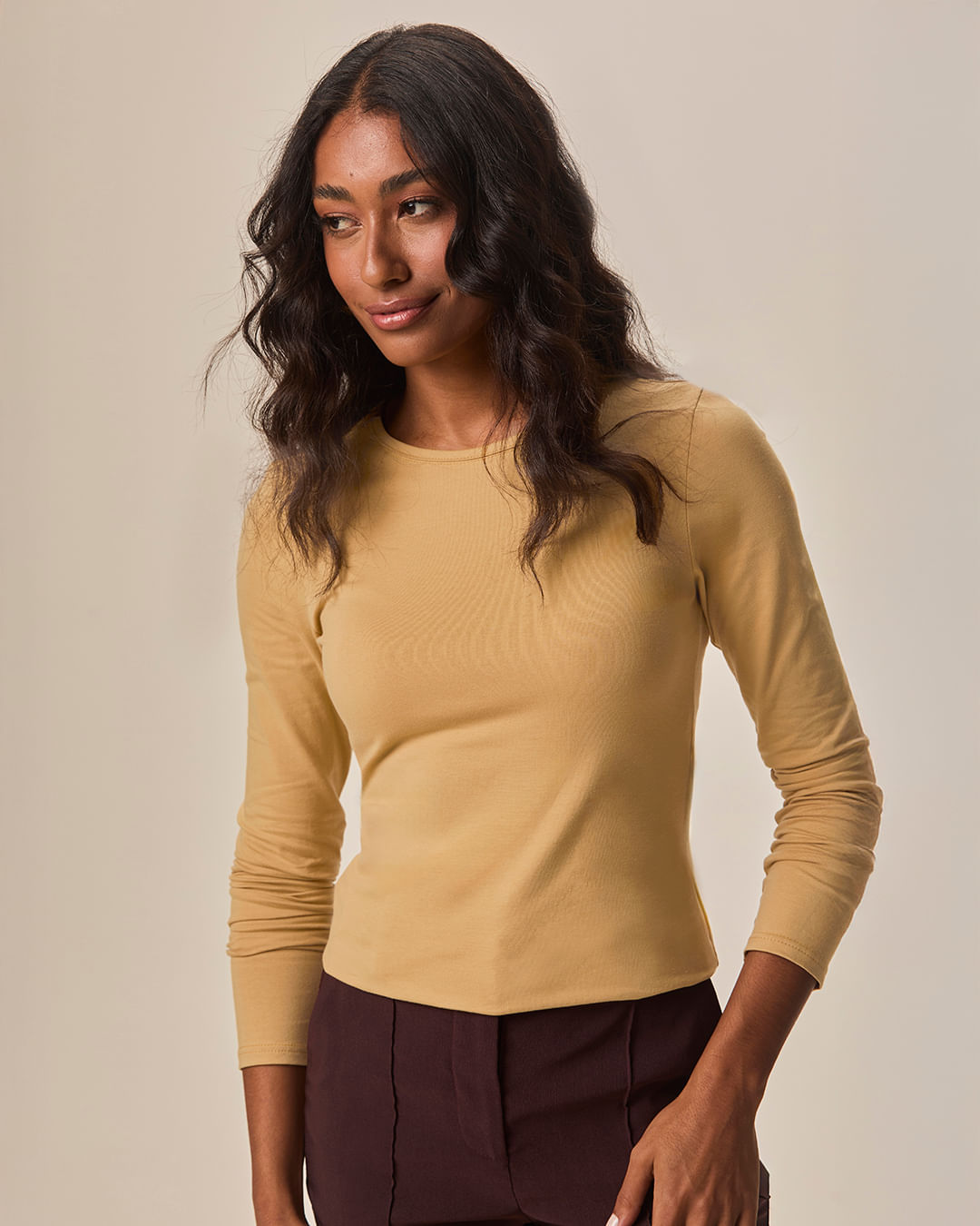 Blusa Básica Feminina Decote Redondo Em Algodão