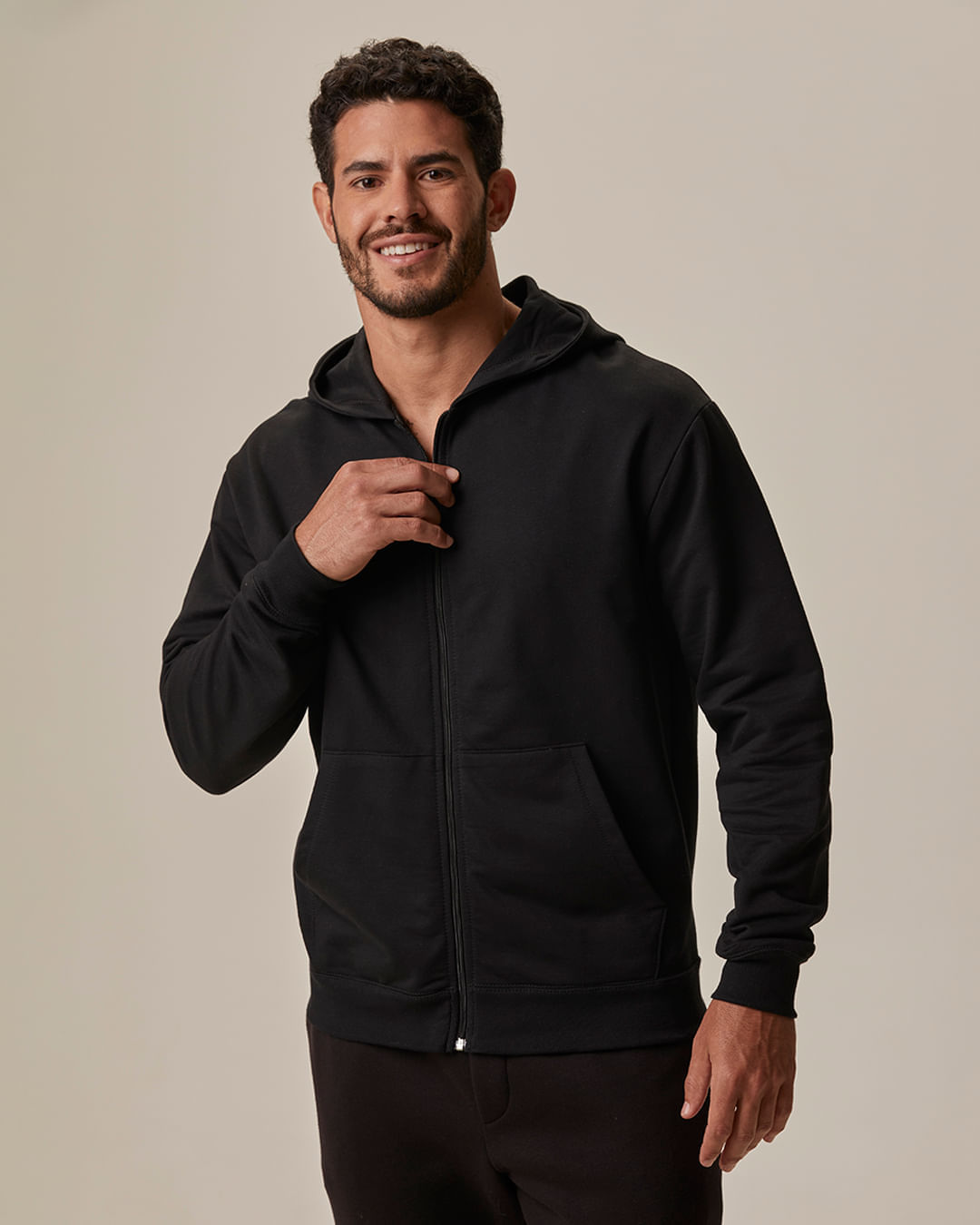 Jaqueta Básica Masculina Com Capuz Em Moletom