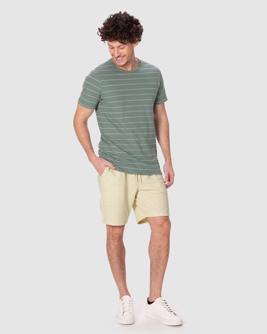 Bermuda Masculina Comfort Cós Elástico em Moletinho Texturizado