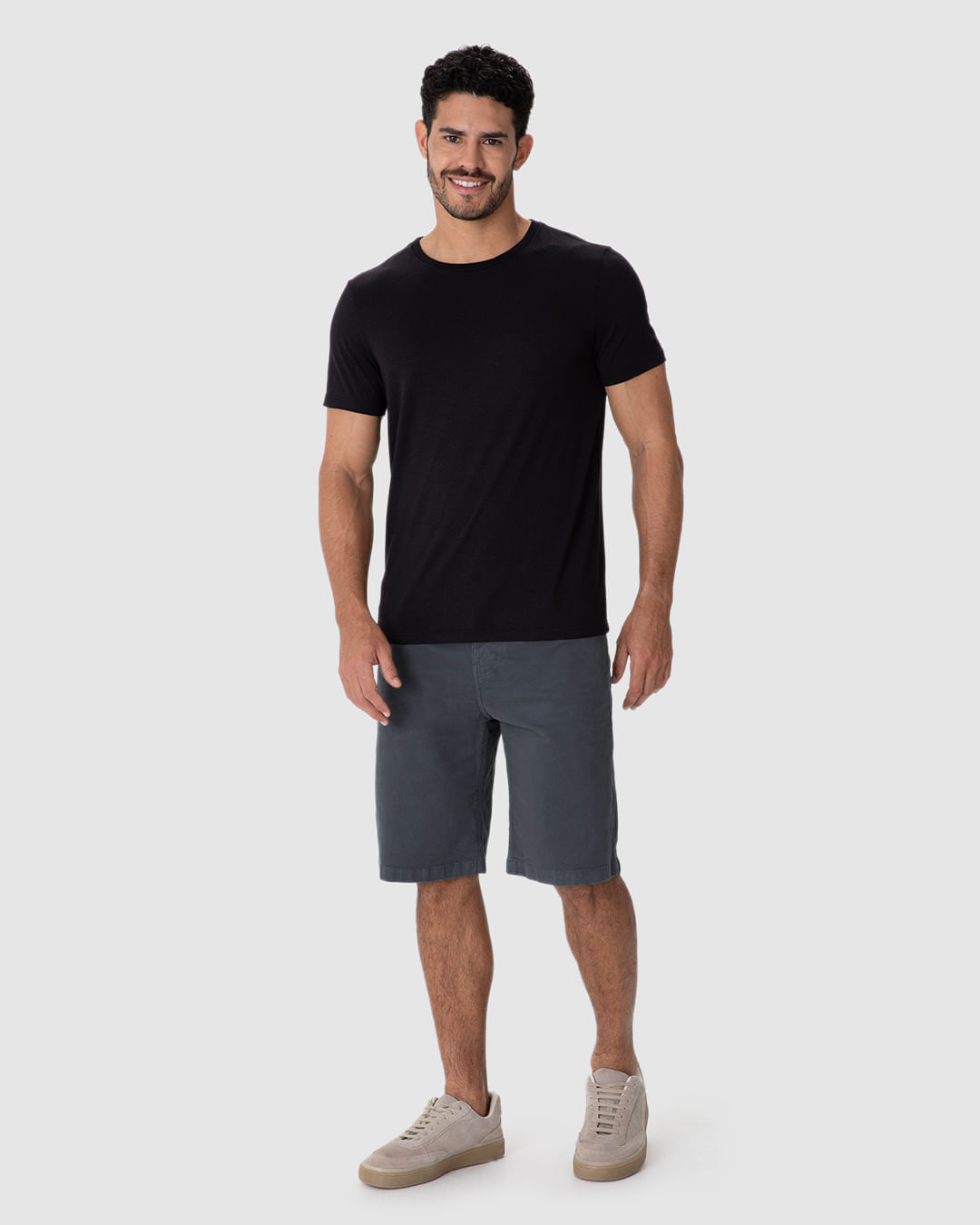 Bermuda Masculina Tradicional Bolso Funcional Em Sarja Com Elastano