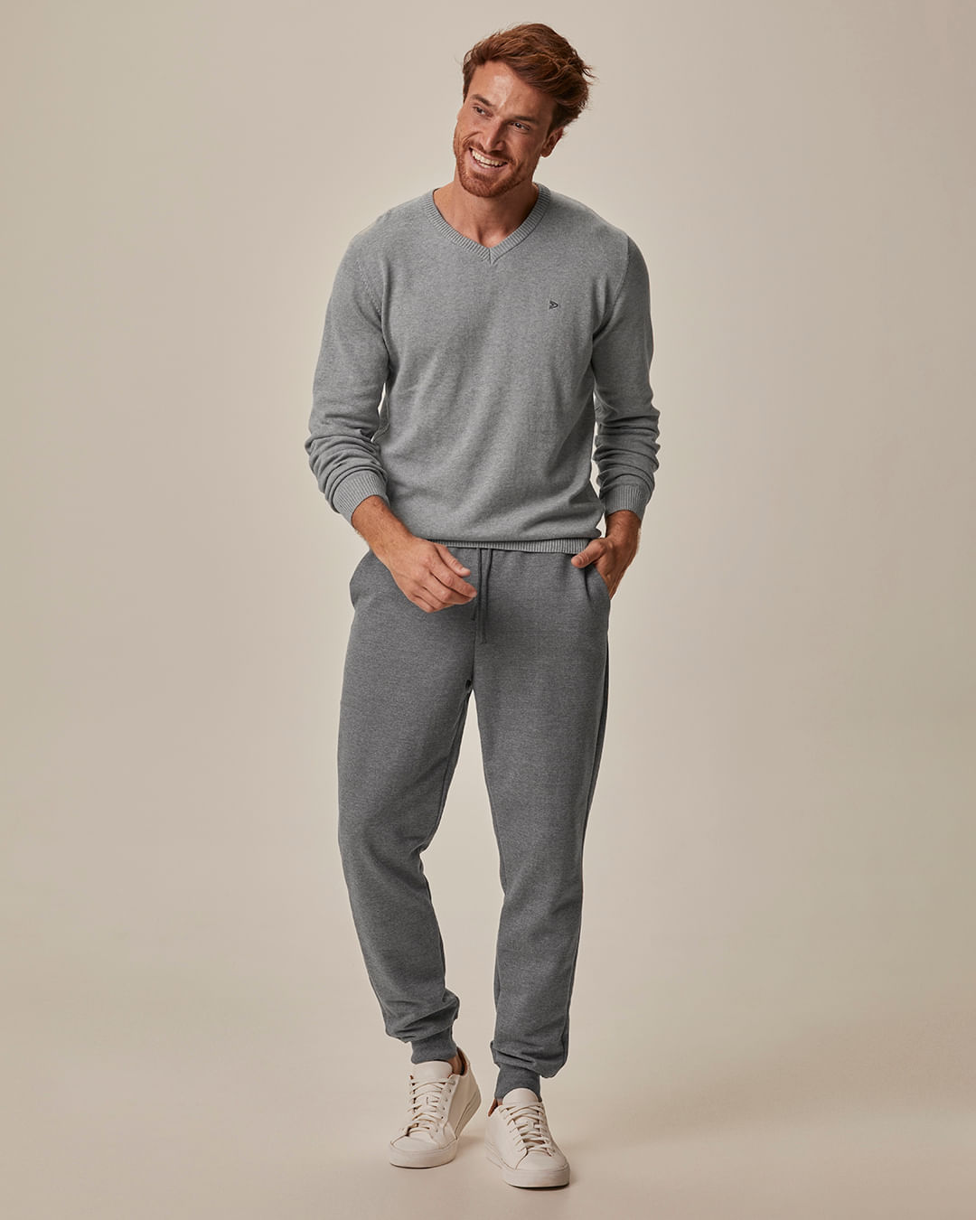 Calça Básica Masculina Jogger Em Moletom Flanelado - Cinza - GG