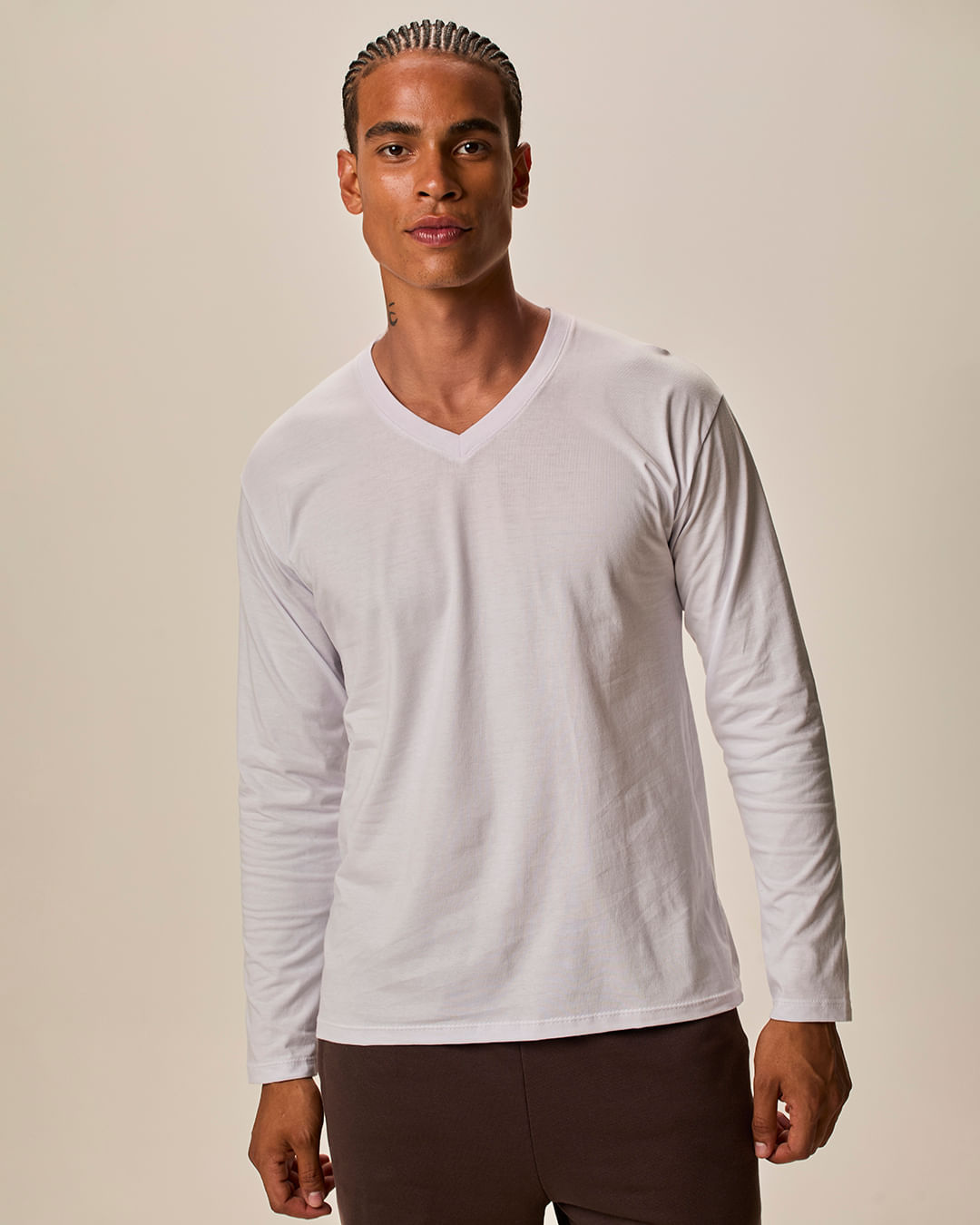 Camiseta Básica Masculina Decote V Manga Longa Em Algodão - Branco - P