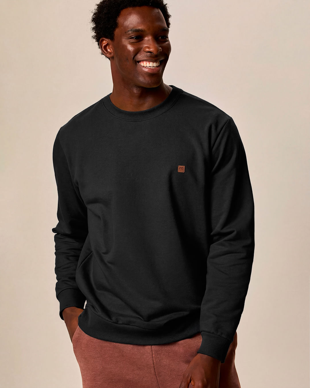 Blusão Masculino Regular Etiqueta Decorativa No Peitoral Em Moletom Sarjado