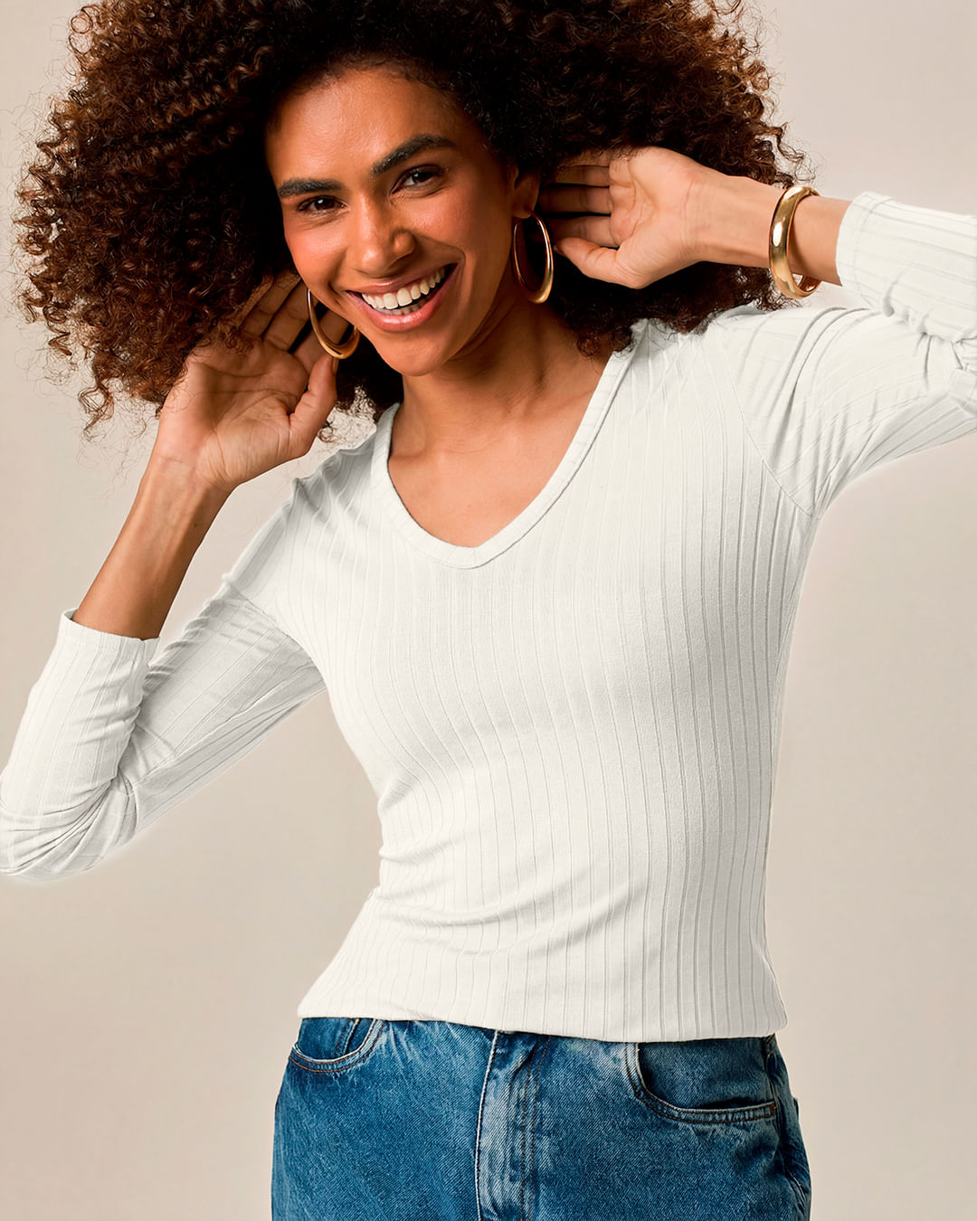 Blusa Básica Feminina Decote V Manga Longa Em Malha Canelada De Viscose
