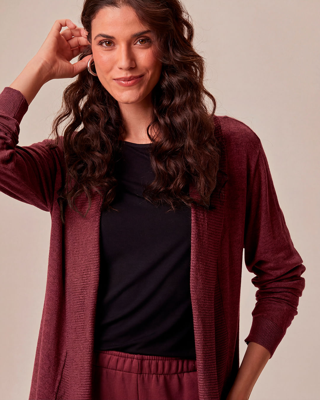 Cardigan Alongado Feminino Em Tricô