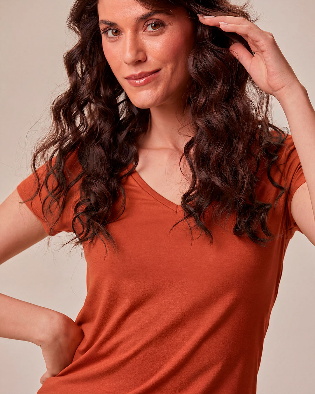 Blusa Básica Feminina Mullet Decote V Em Viscose Stretch