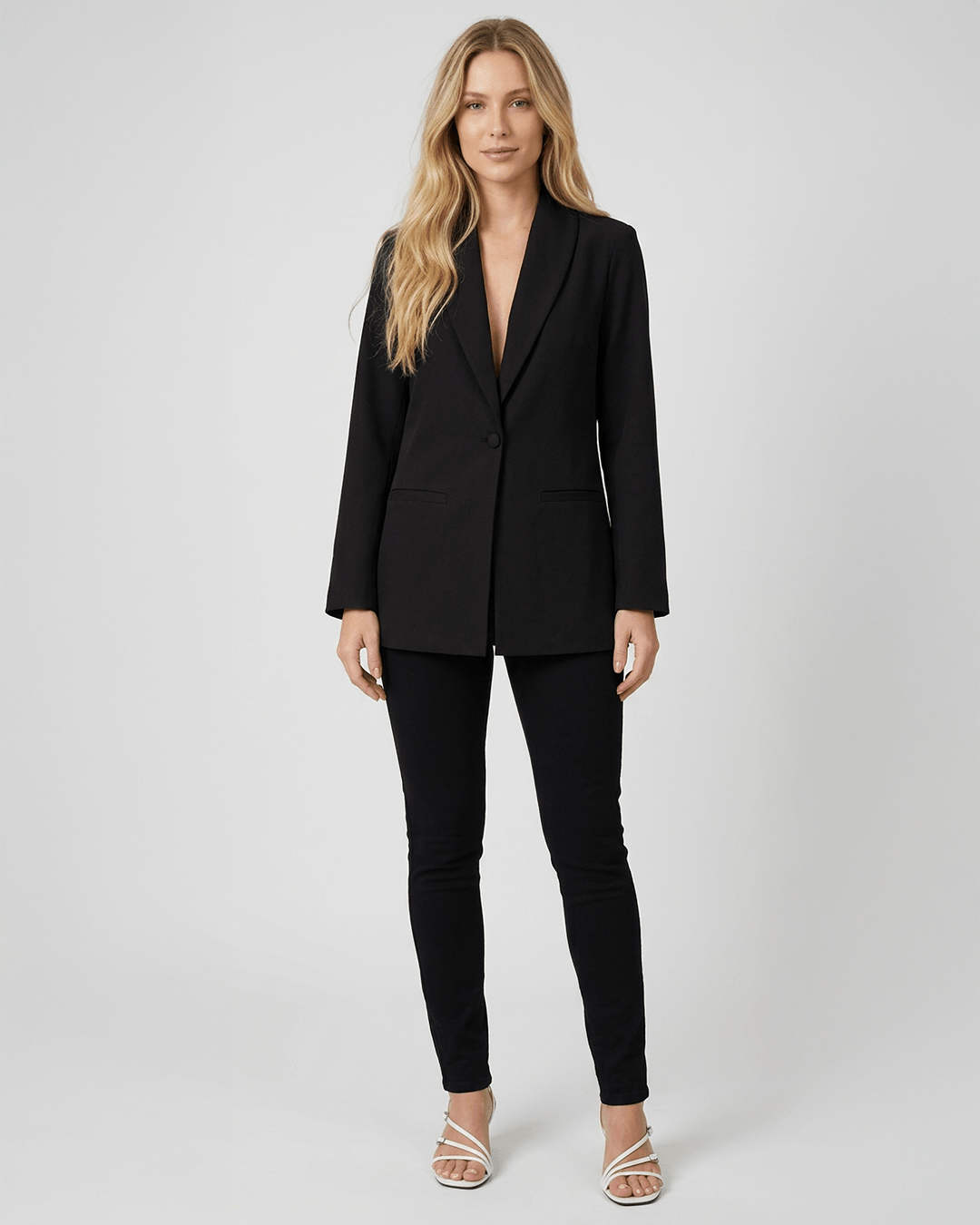 Blazer Feminino Alongado Abotoamento Único Em Tecido Alfaiataria - ENFIM