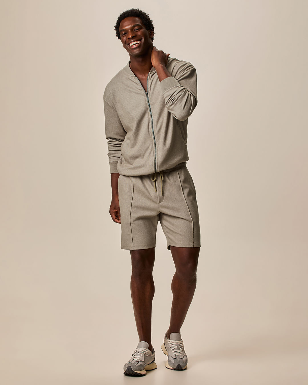 Bermuda Masculina Recorte Cadarço Interno em Malha Jacquard Texturizada