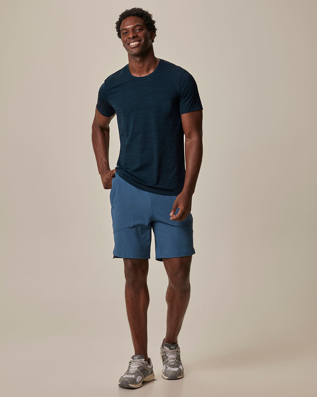 Camiseta Esportiva Masculina Com Passante Para Fone De Ouvido Malha Rajada Dry Malwee Active