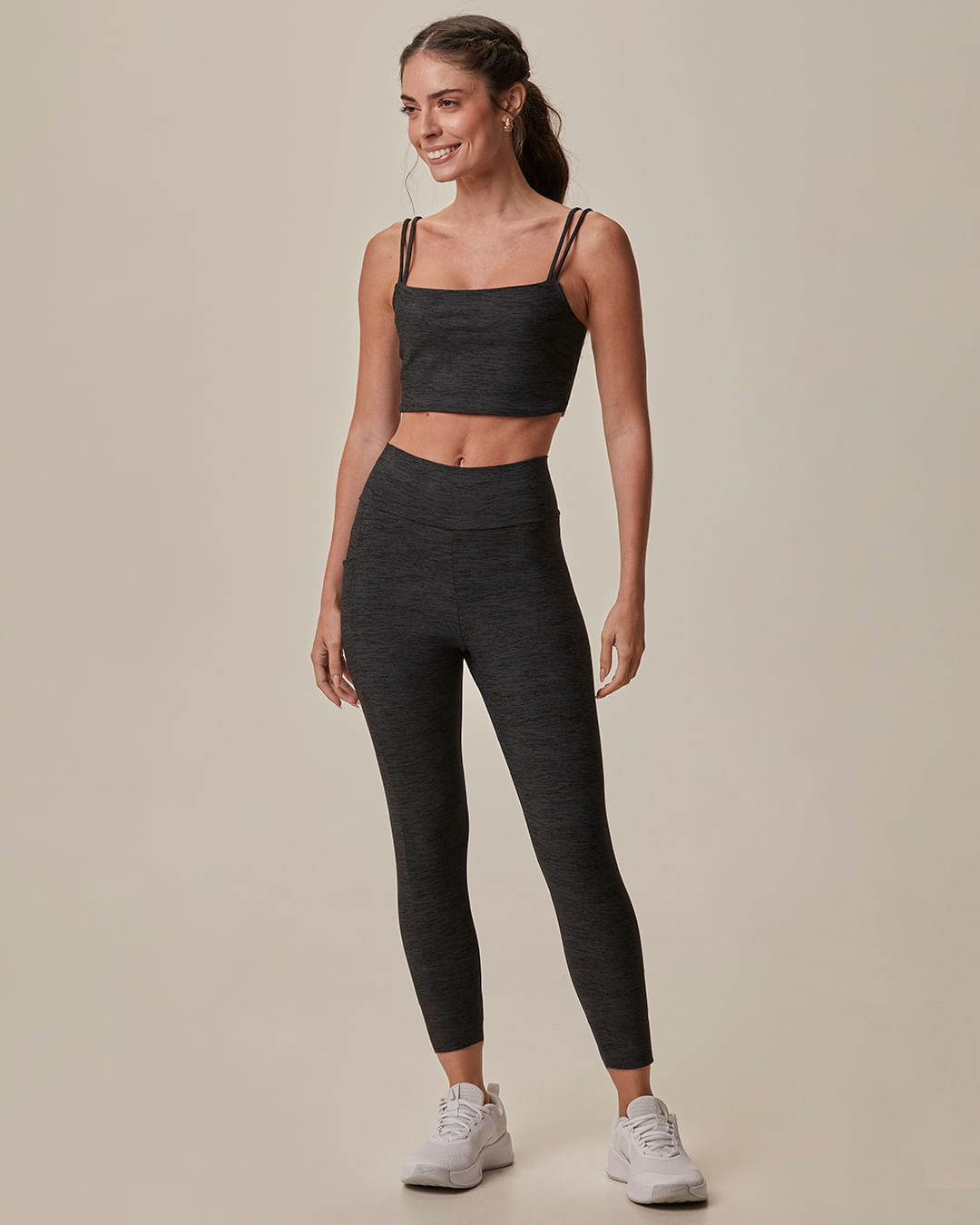 Calça Esportiva Feminina Capri Bolso Lateral Malha Dry E Proteção UV50+ Malwee Active