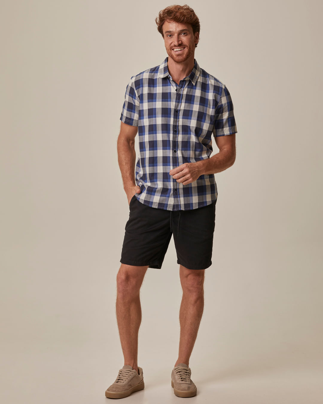 Shorts Masculino Jogger Cadarço e Bolso Funcional em Sarja Leve
