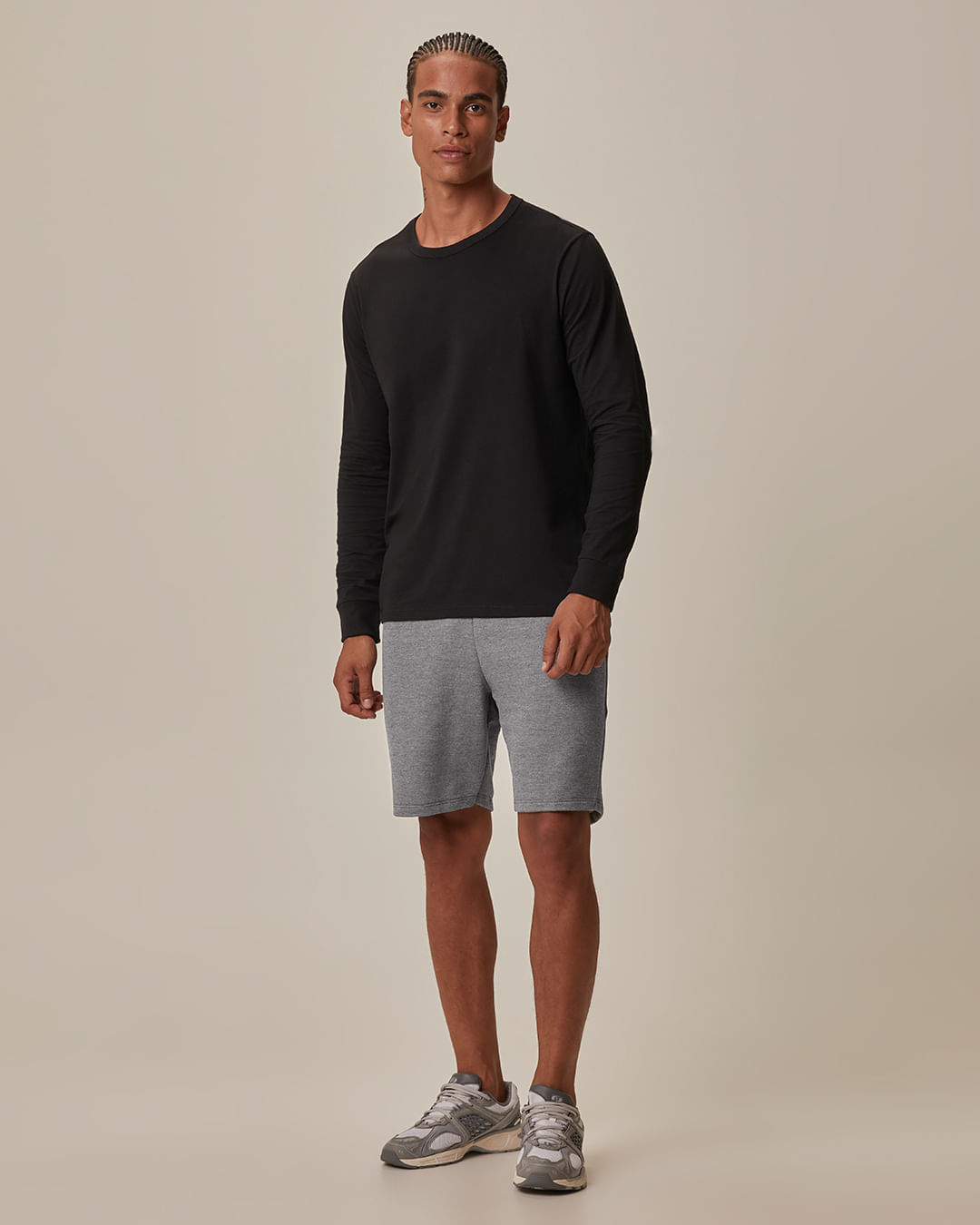 Bermuda Básica Masculina Comfort Bolso Costas Em Moletom