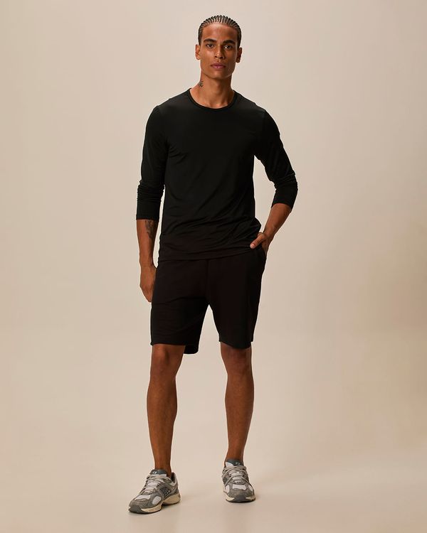Bermuda Básica Masculina Comfort Bolso Costas Em Moletom Preto - P