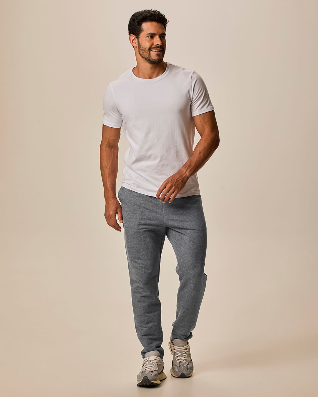 Calça Básica Masculina Slim Cós Elástico Bolso Funcional Em Moletom