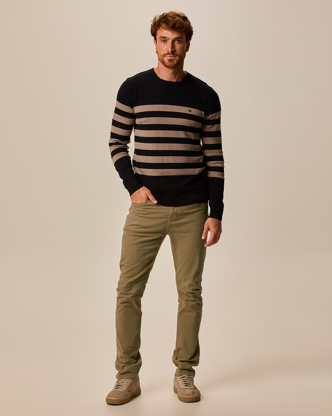 Calça Slim Masculina Cintura Média Bolso Funcional Em Sarja Stretch