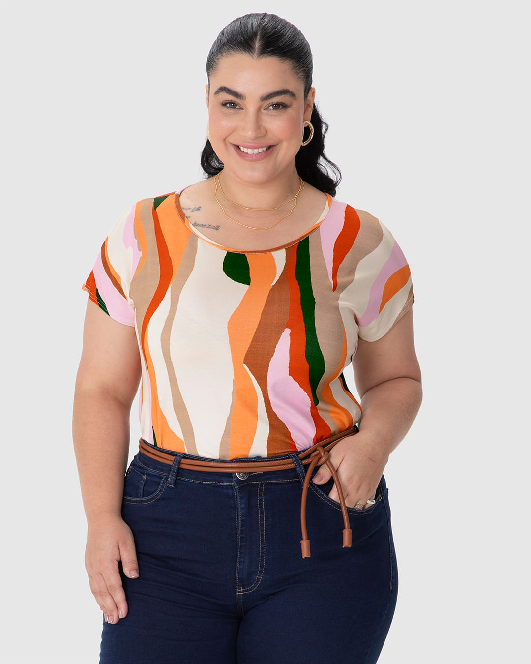 Blusa Feminina Plus Size Barra Mullet Estampa Digital Em Viscose Stretch
