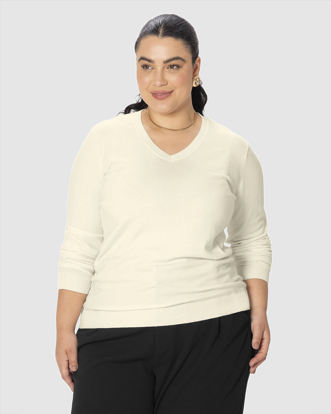 Suéter Básico Feminino Plus Size Gola V Em Tricô