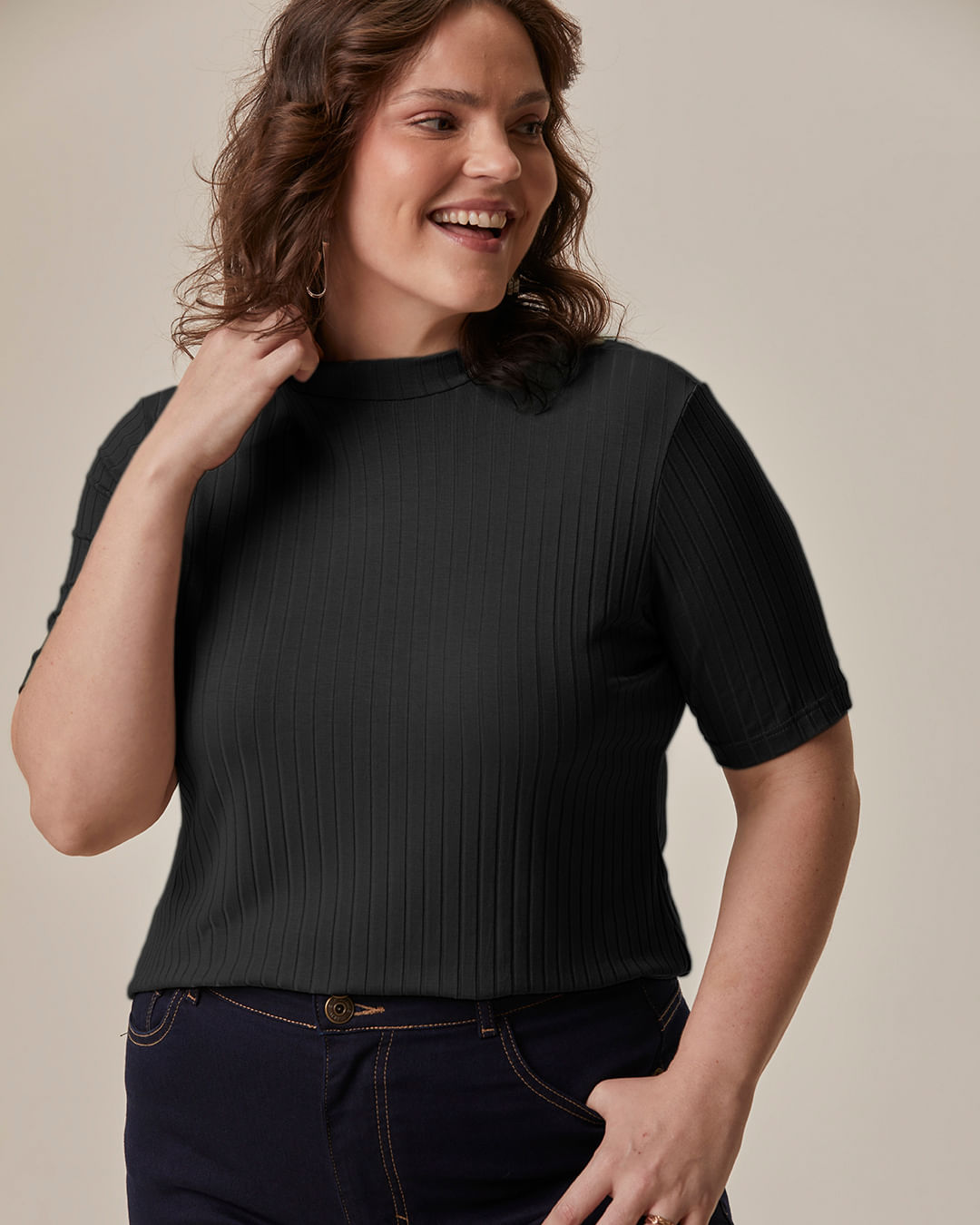 Blusa Feminina Plus Size Gola Alta Em Viscose Canelada