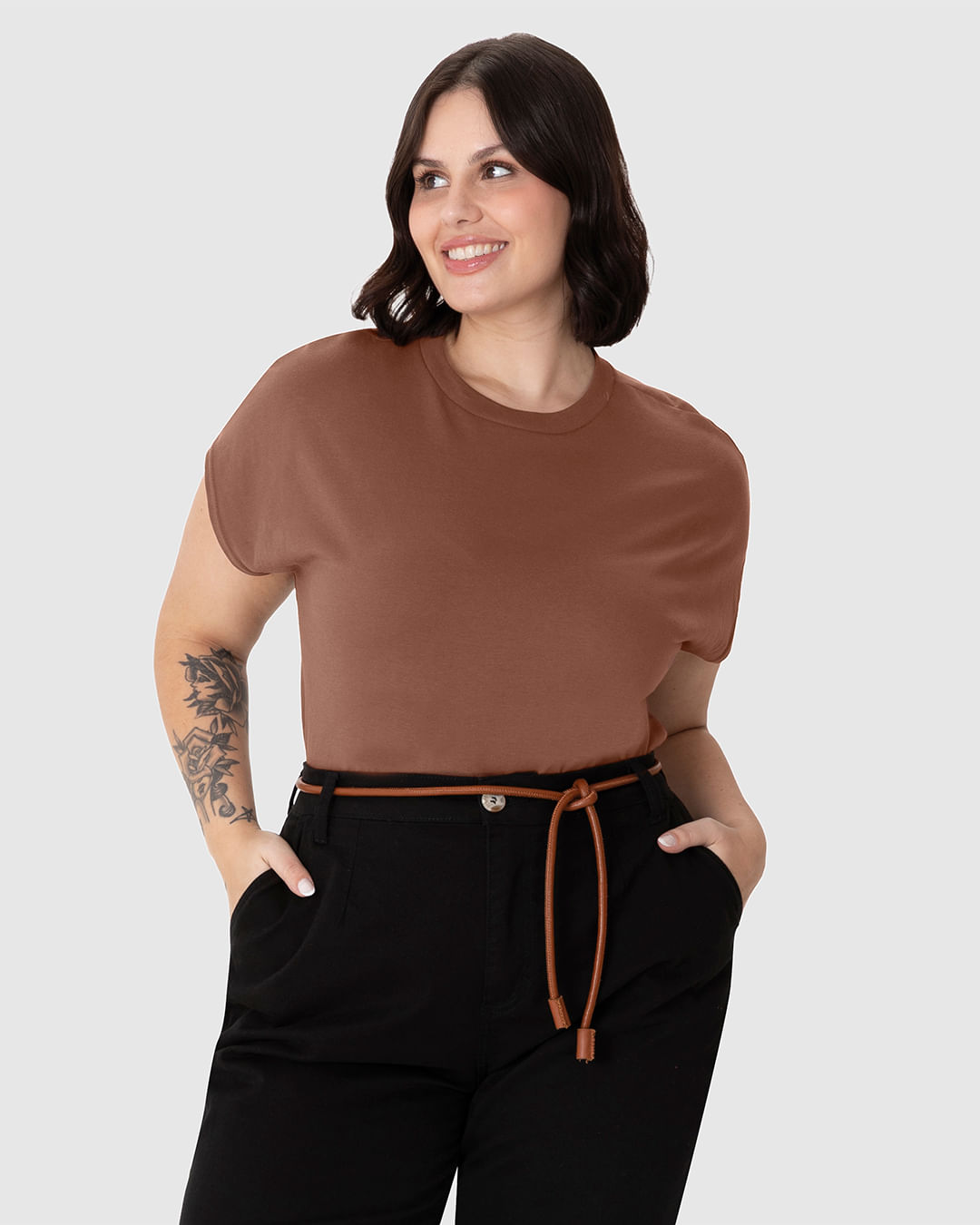 Blusa Básica Feminina Plus Size Em Malha do Abraço