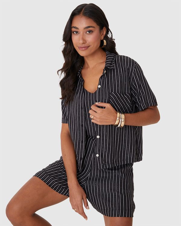 Camisa Feminina Box Listrada Manga Curta E Bolso Frontal Em Viscose Lurex Preto - G