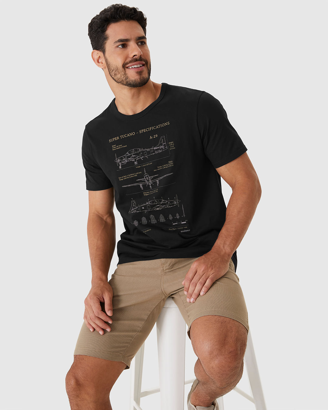 Camiseta Masculina Slim Decote Redondo Estampa Frontal Em Algodão