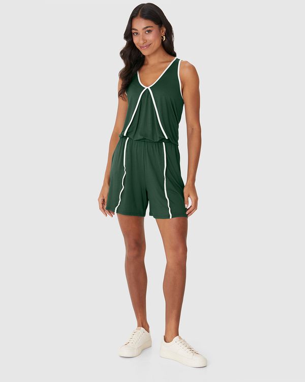 Shorts Feminina Evasê Detalhe Costura Contraste Em Viscose Stretch Verde - M