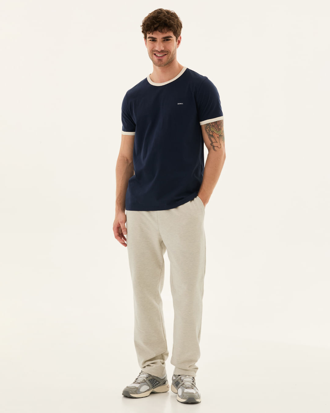 Calça Reta Masculina Bolso Costas Em Moletom Flanelado Original Malwee