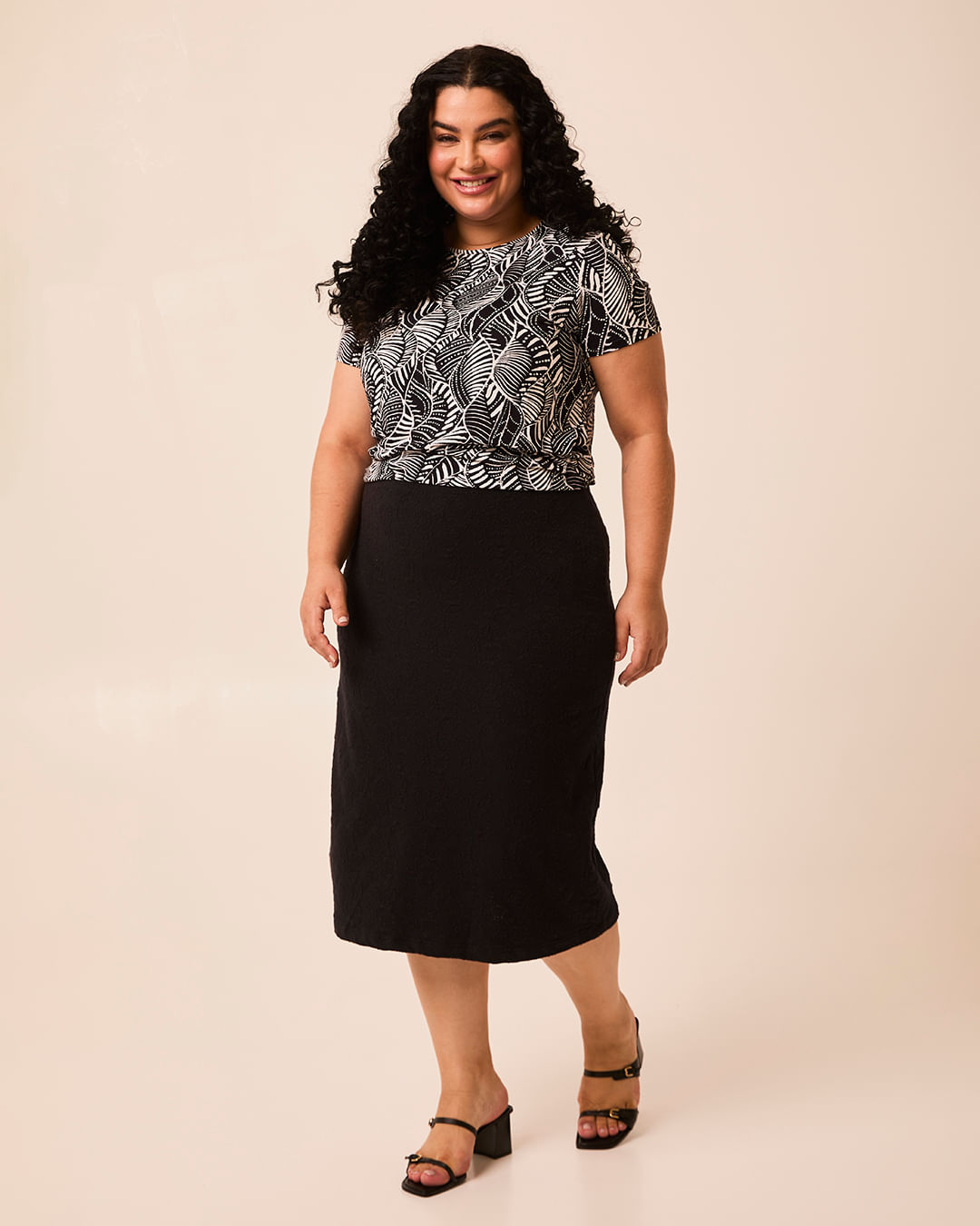 Saia Midi Feminina Plus Size Reta Em Malha Jacquard