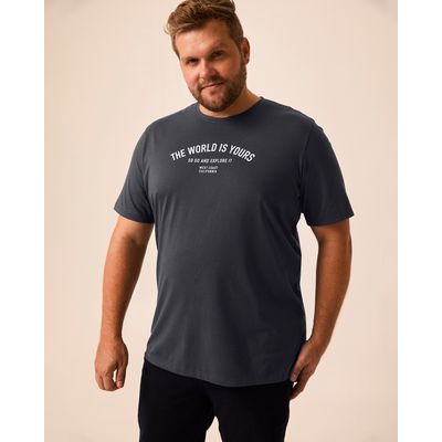 Camiseta Masculina Plus Size Design Estampa Frontal Em Algodão Pima