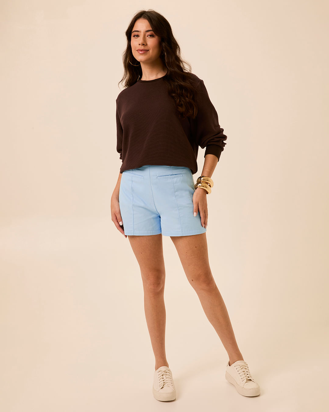Shorts Alfaiataria Feminino Bolso Frontal Embutido Em Tecido Acetinado - Azul - G