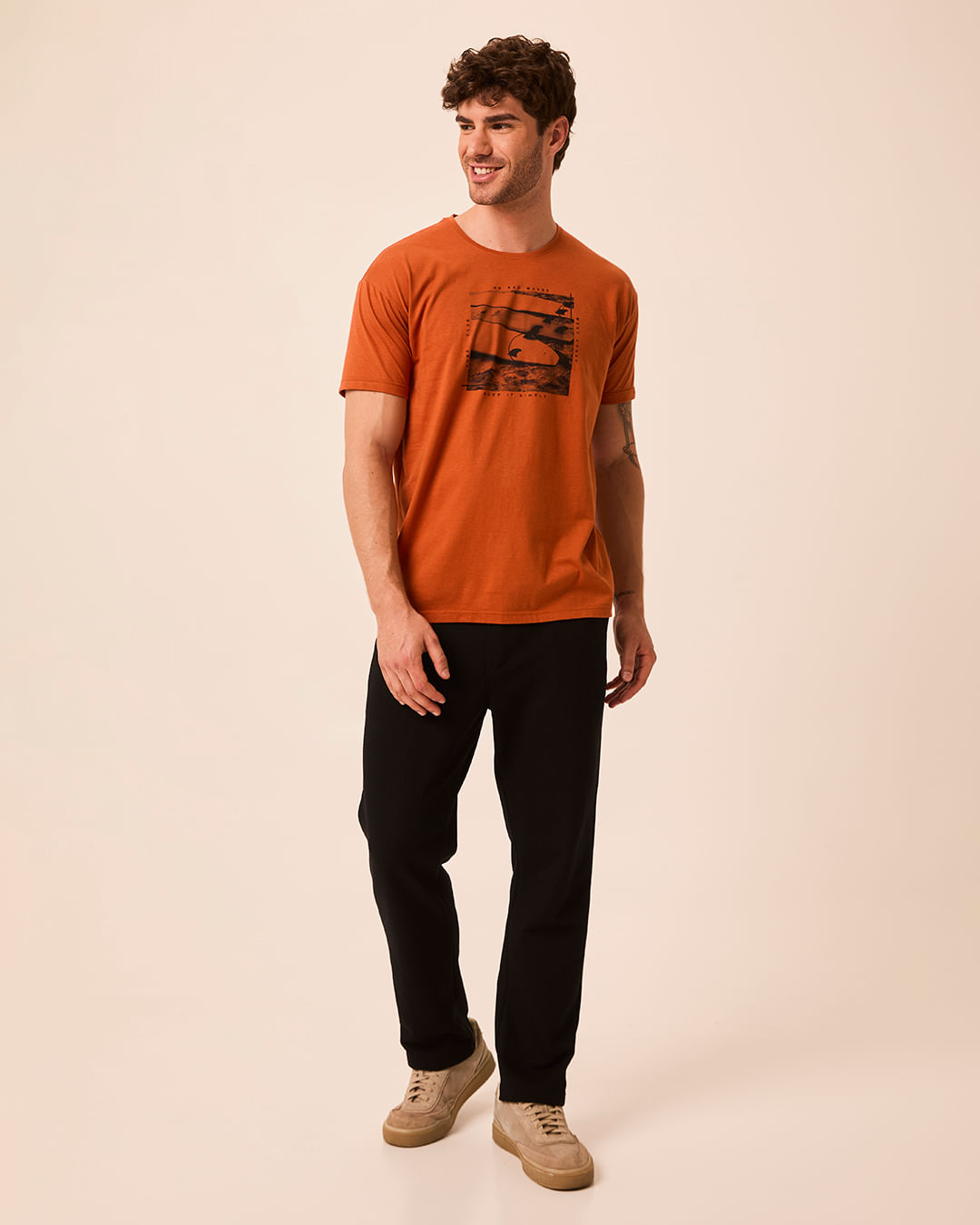 Calça Masculina Slim Bolso Costas Em Moletom Piquet