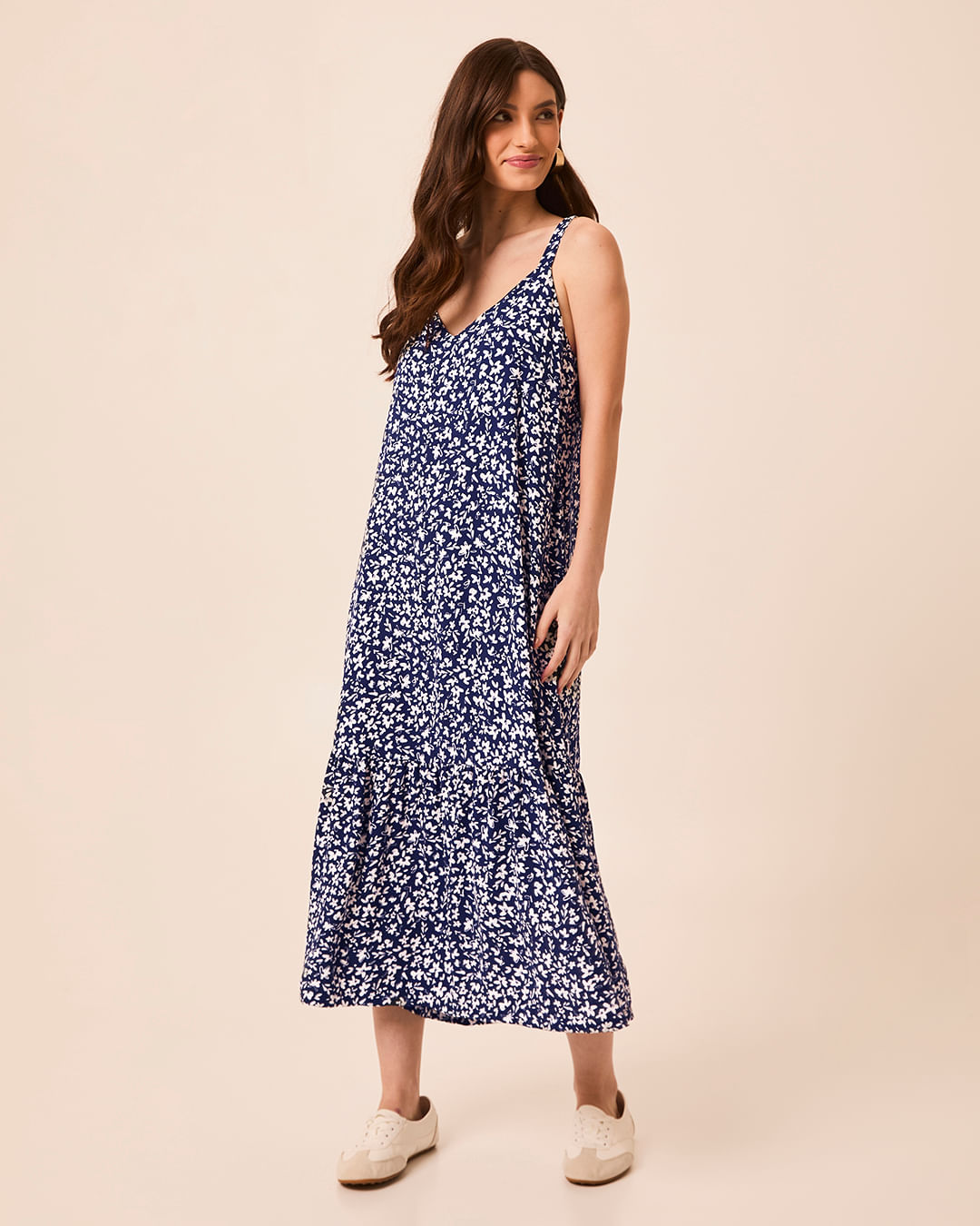Vestido Midi Feminino Amplo Estampa Floral Decote V Em Viscose