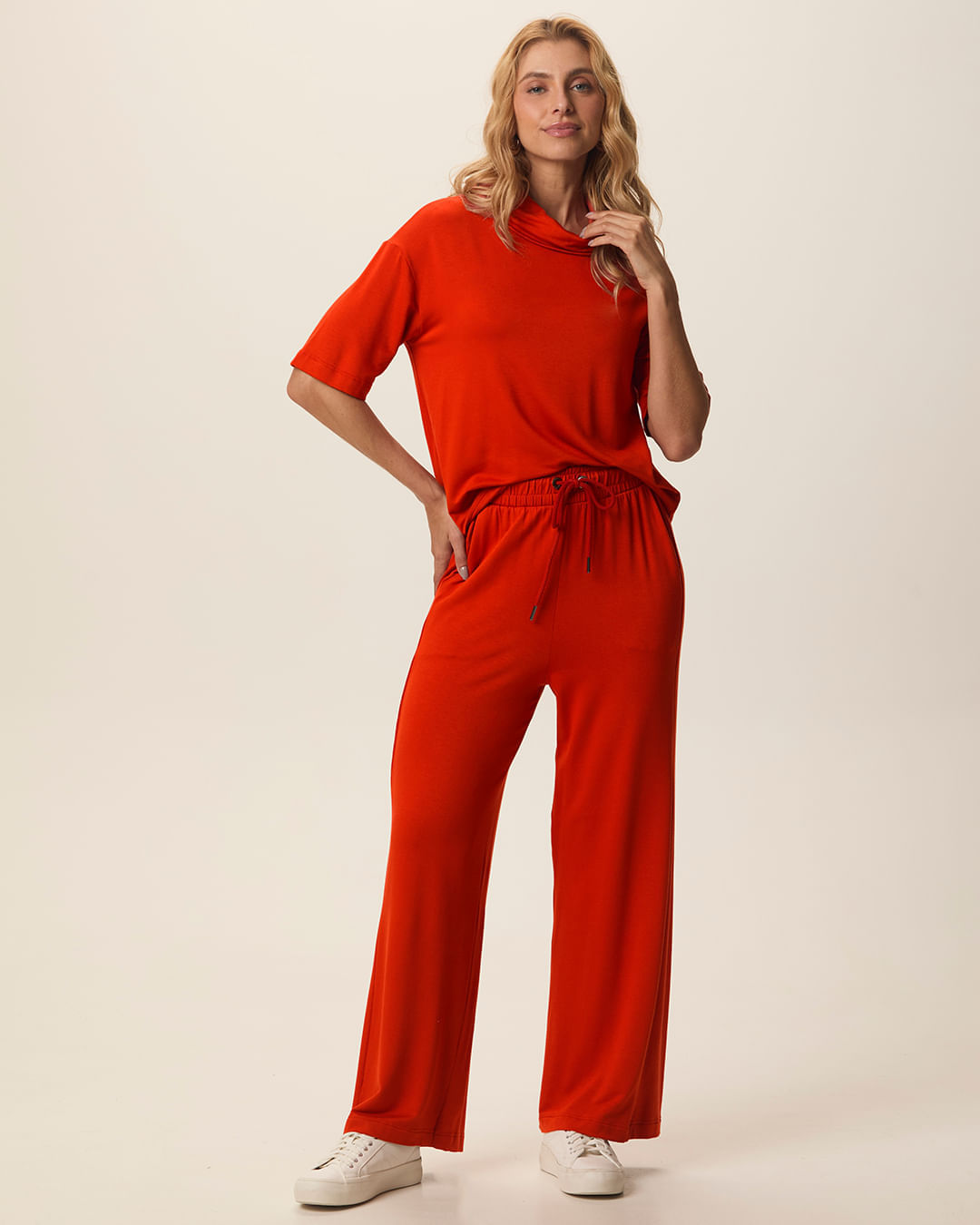 Conjunto Feminino Blusa Gola Alta E Calça Bolso Faca Em Moletinho De Viscose