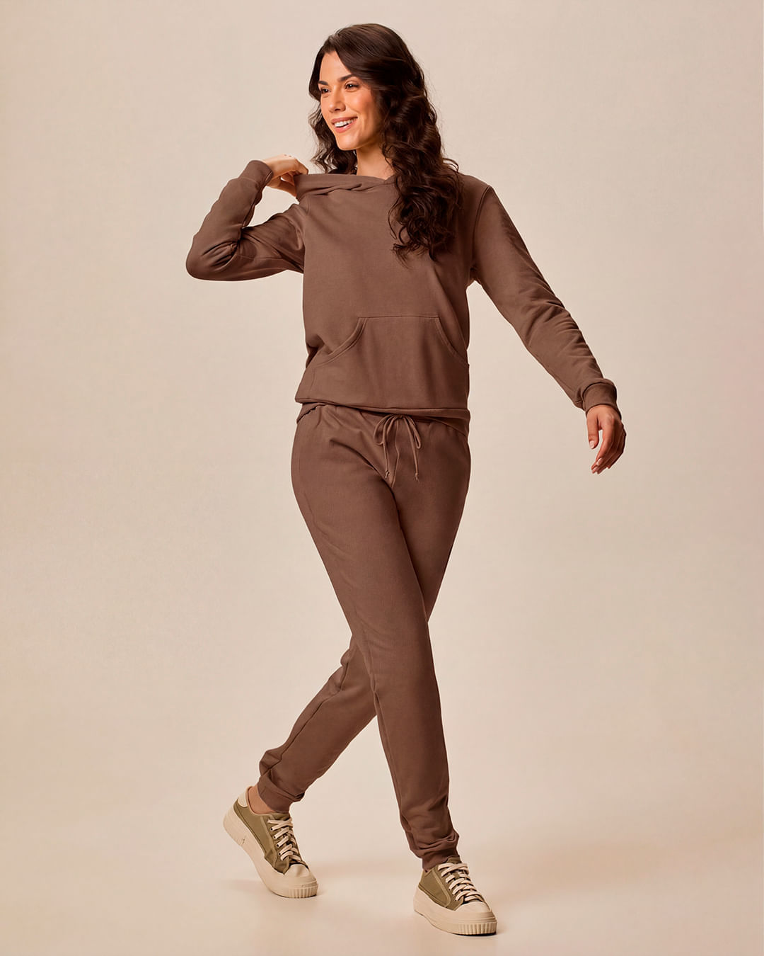 Conjunto Feminino Blusão Com Capuz Em Moletom Stretch Flanelado