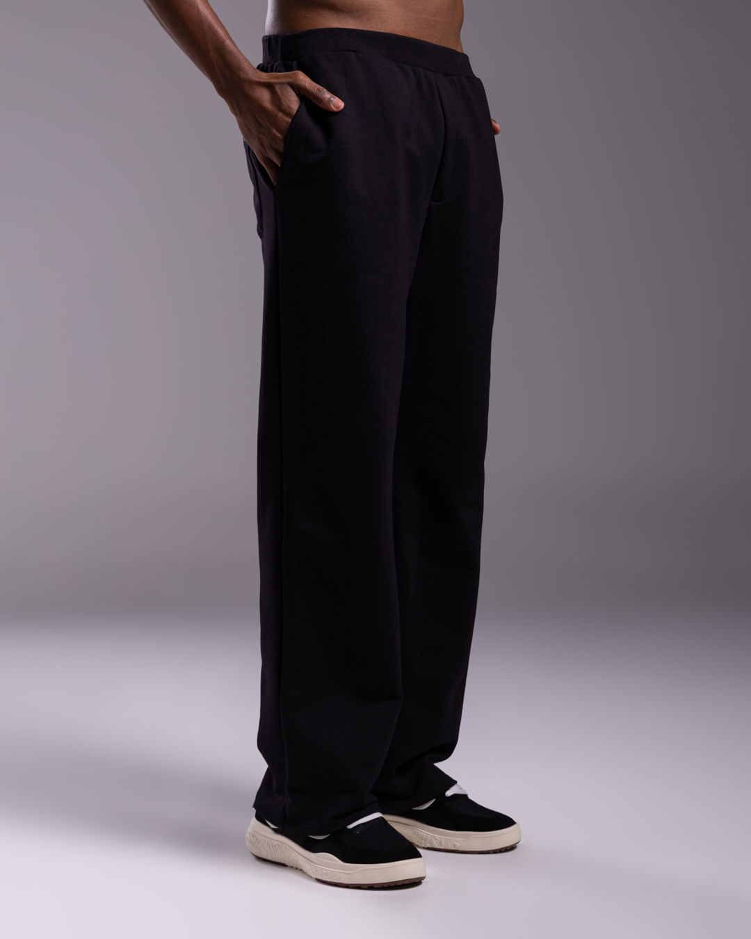 Calça Masculina Reta Moletom Tecnológico No Liquid - BASICAMENTE