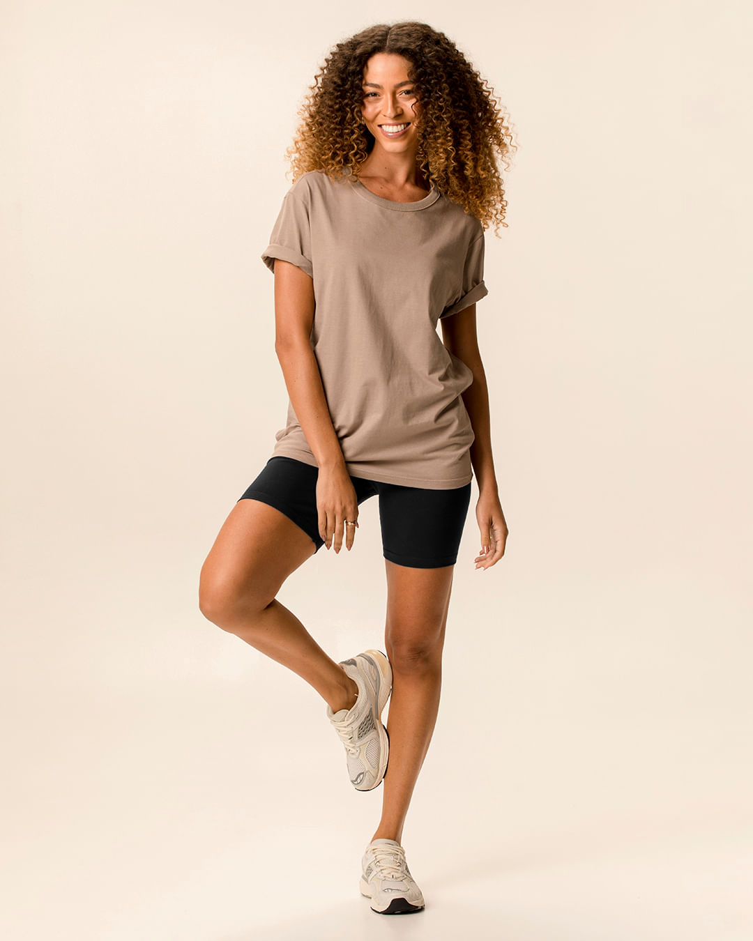 Shorts Básico Feminino Justo Em Algodão - Preto - P