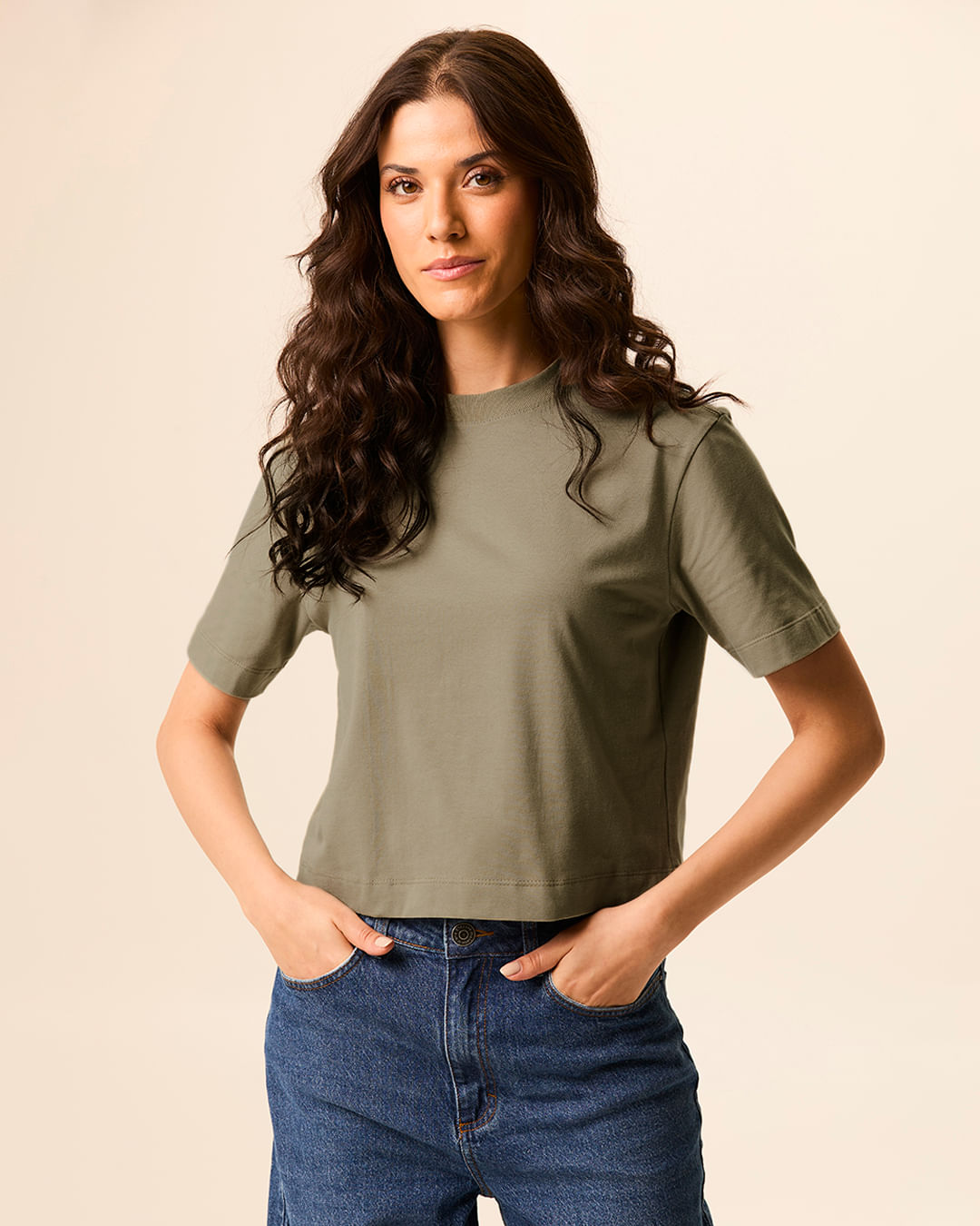 Camiseta Básica Feminina Boxy Curta Em Algodão