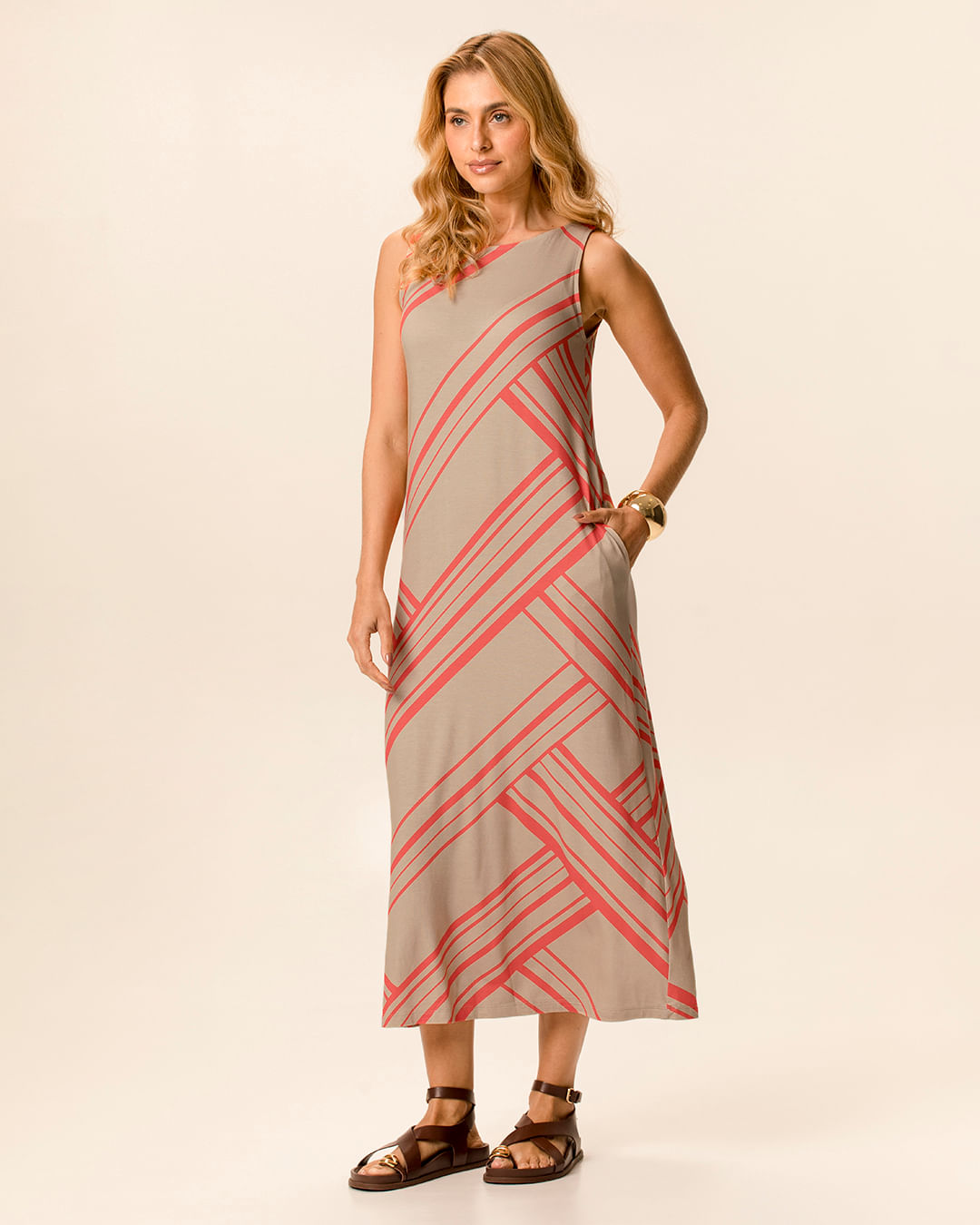 Vestido Midi Feminino Amplo Estampado Bolso Lateral Em Viscose Stretch