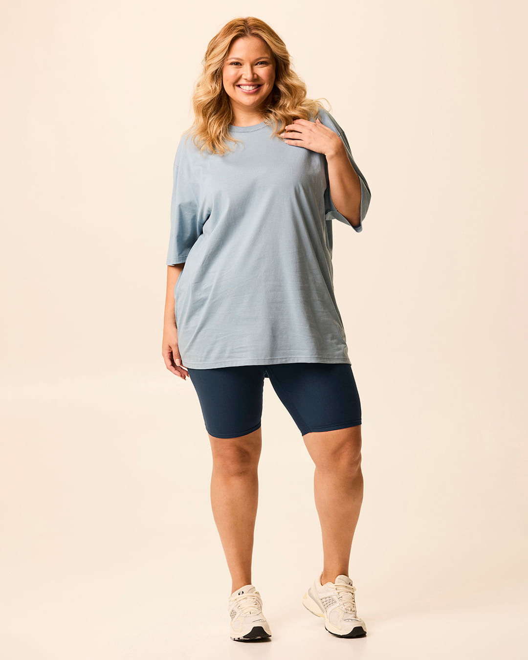 Bermuda Básica Feminina Plus Size Cintura Média Em Algodão