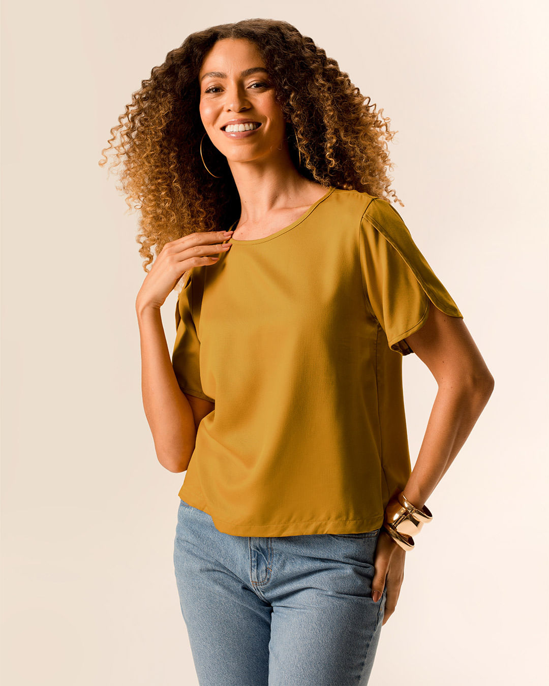 Blusa Feminina Regular Manga Com Detalhe Transpassado Em Viscose